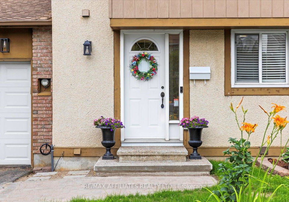 1150-grenoble-crescent-ottawa-ontario-x12278760