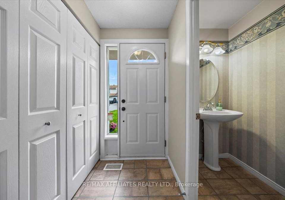 1150-grenoble-crescent-ottawa-ontario-x12278760
