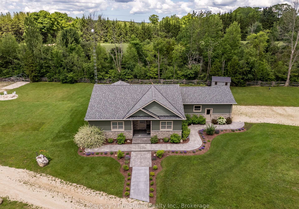 734591-west-back-line-grey-highlands-ontario-x12278856