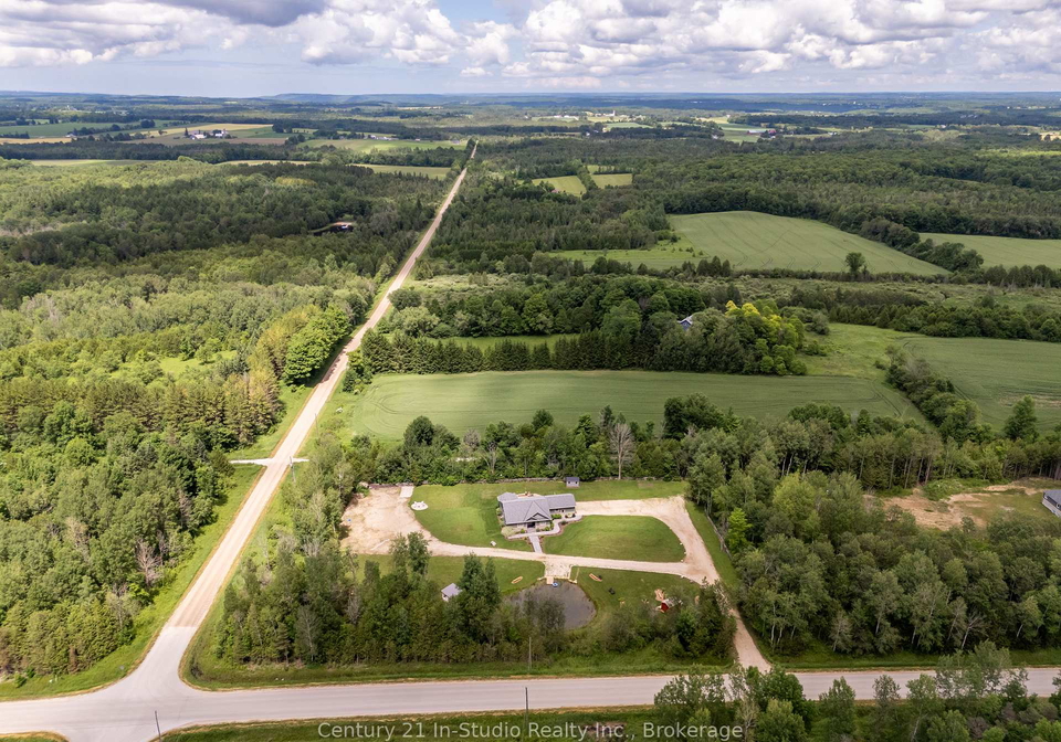 734591-west-back-line-grey-highlands-ontario-x12278856