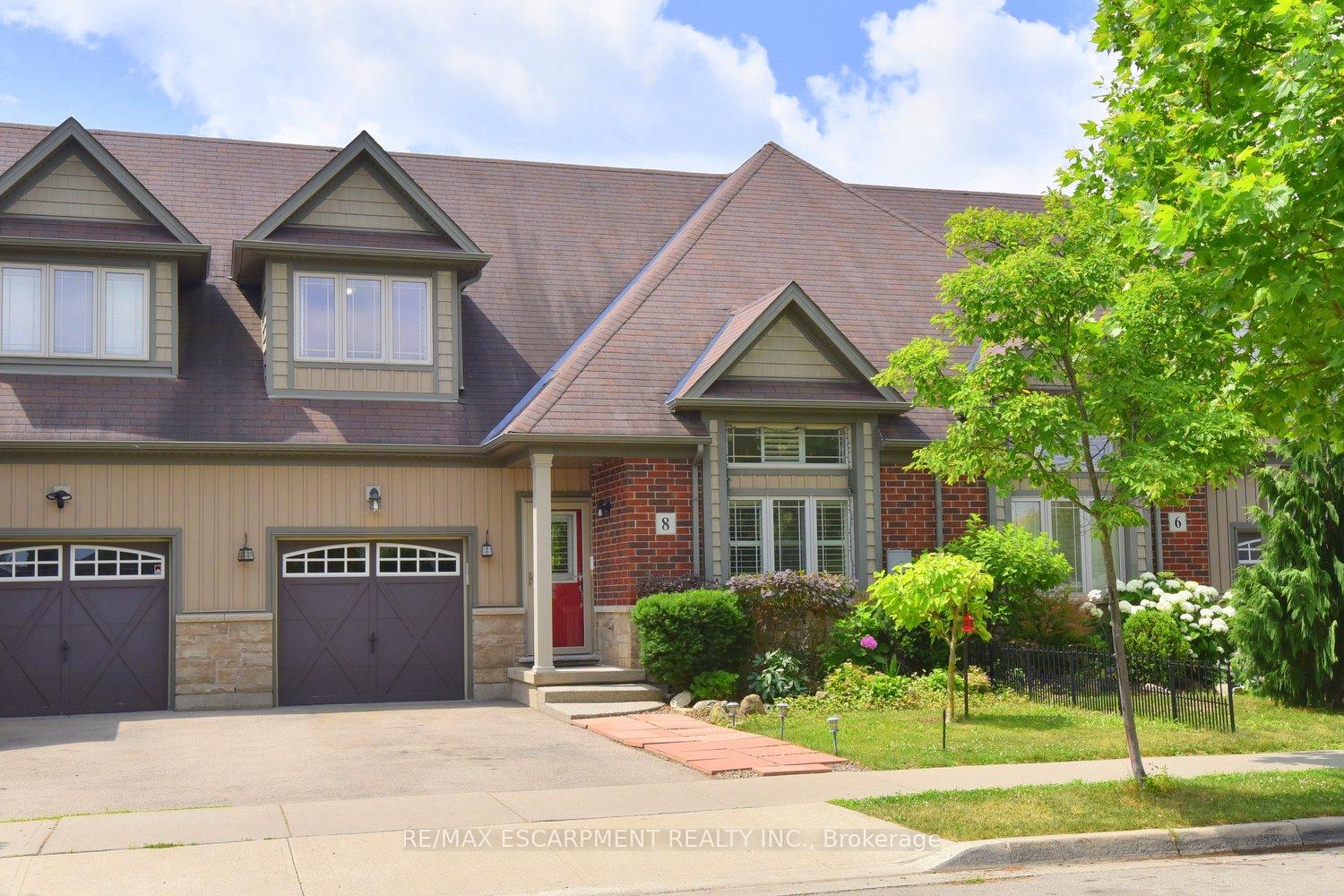 8-valiant-circle-hamilton-ontario-x12278937