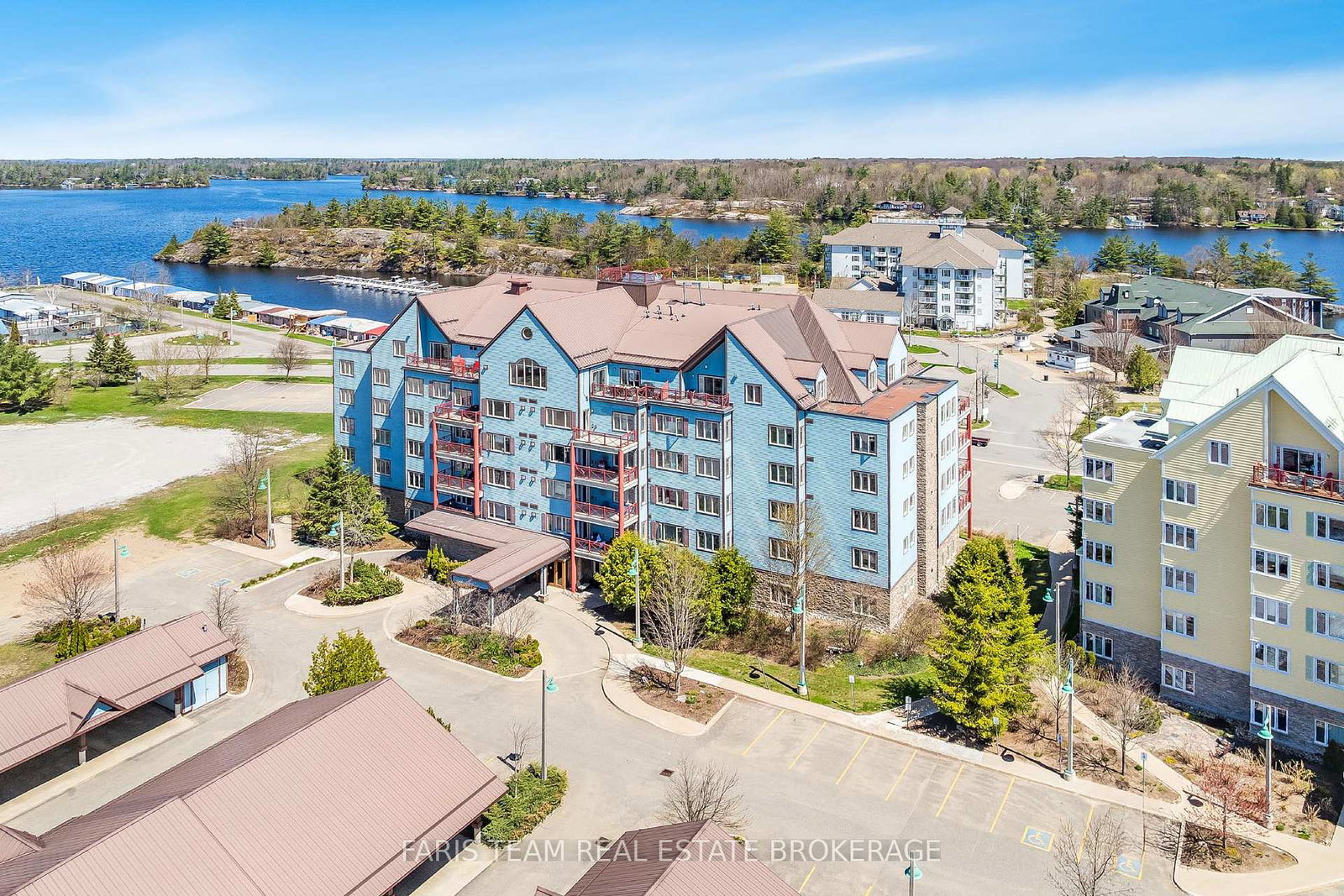 130-steamship-bay-road-gravenhurst-ontario-x12278985