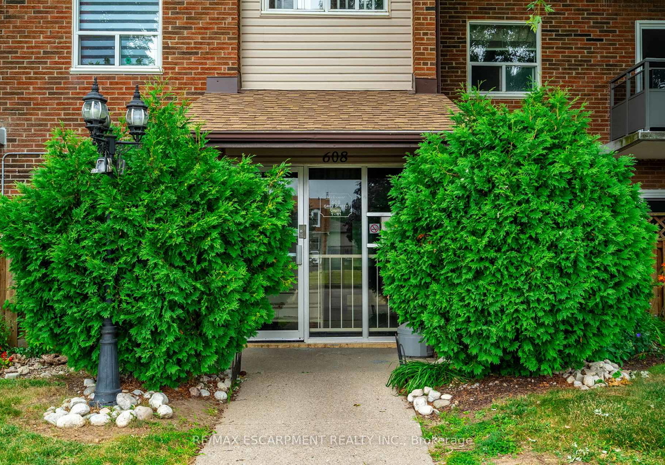 608-grey-street-brant-ontario-x12278991