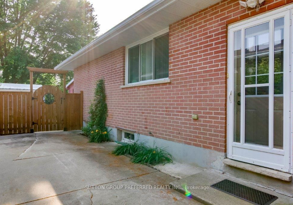 154-baffin-road-london-east-ontario-x12278999