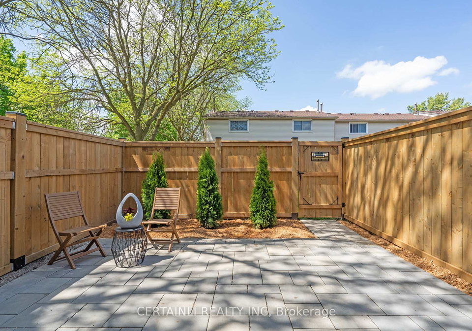40-tiffany-drive-london-east-ontario-x12279182