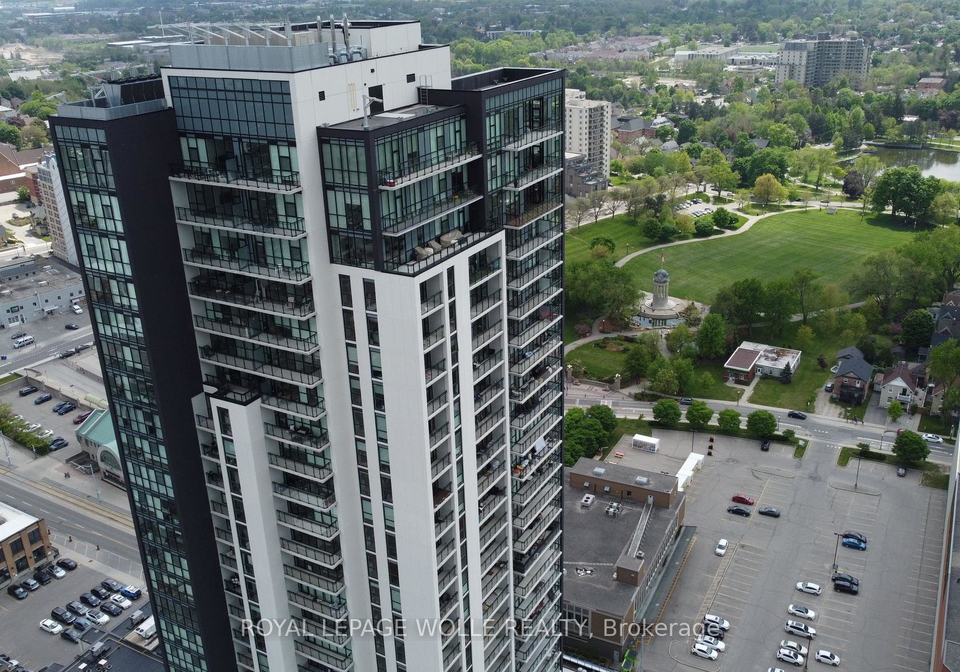 charles-street-w-w-kitchener-ontario-x12279213