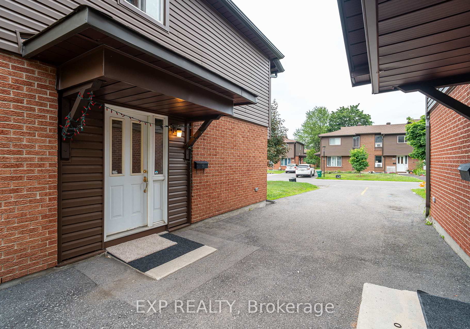 3136-stockton-drive-ottawa-ontario-x12279300