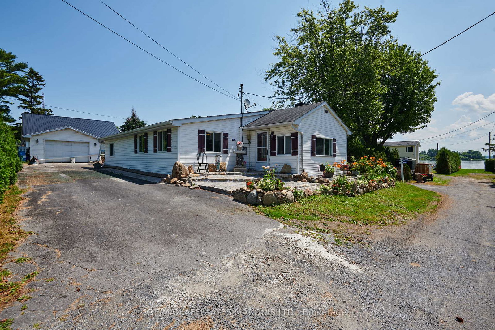 6923-salem-lane-south-glengarry-ontario-x12279302