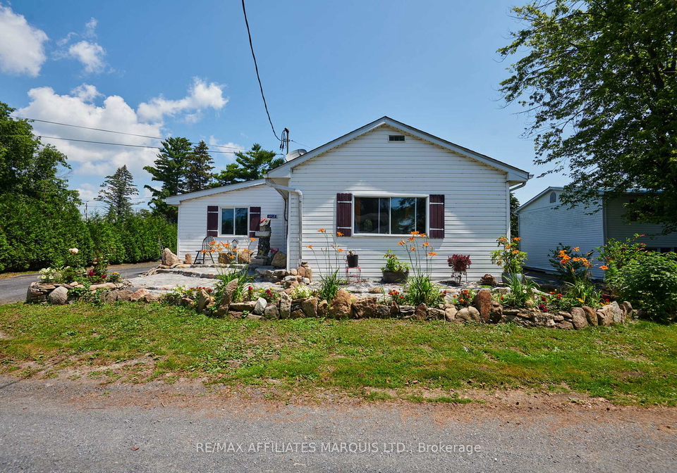 6923-salem-lane-south-glengarry-ontario-x12279302