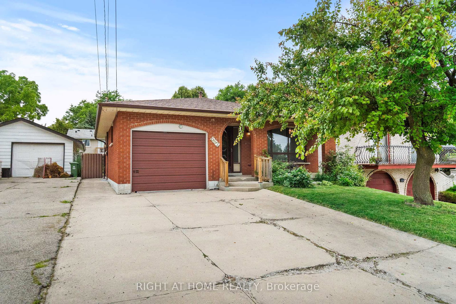 662-west-5th-street-hamilton-ontario-x12279488