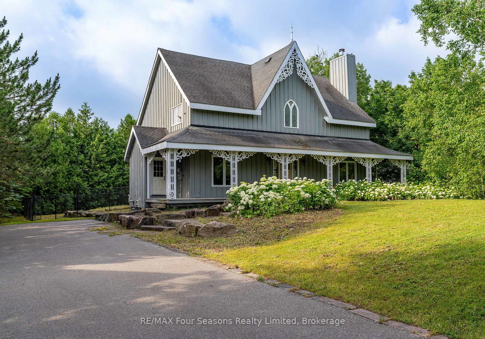 127-wyandot-court-blue-mountains-ontario-x12279540