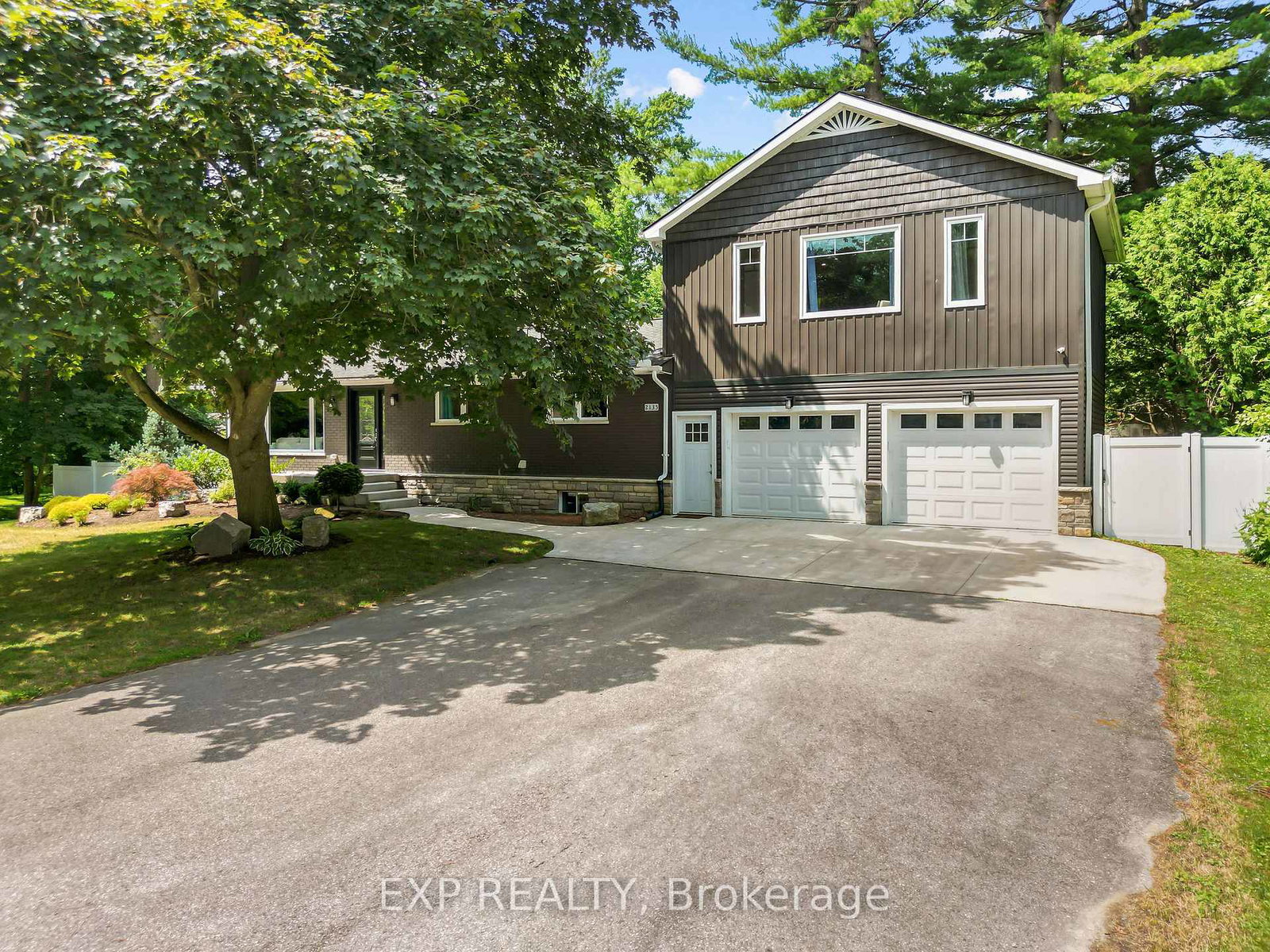 2135-mockingbird-street-strathroy-caradoc-ontario-x12279567