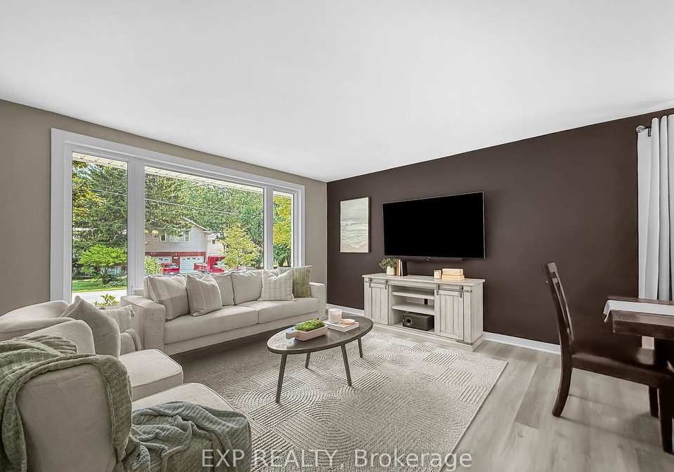 2135-mockingbird-street-strathroy-caradoc-ontario-x12279567