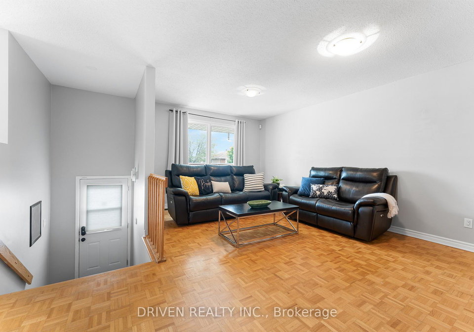 10-shoreham-avenue-ottawa-ontario-x12279618