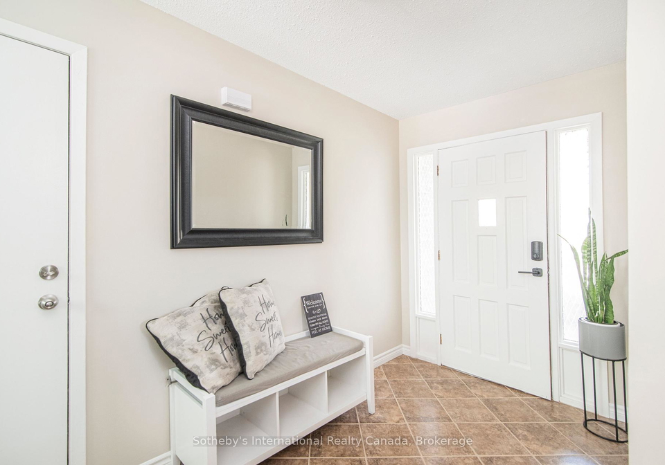 18-hewitt-drive-haldimand-ontario-x12280051