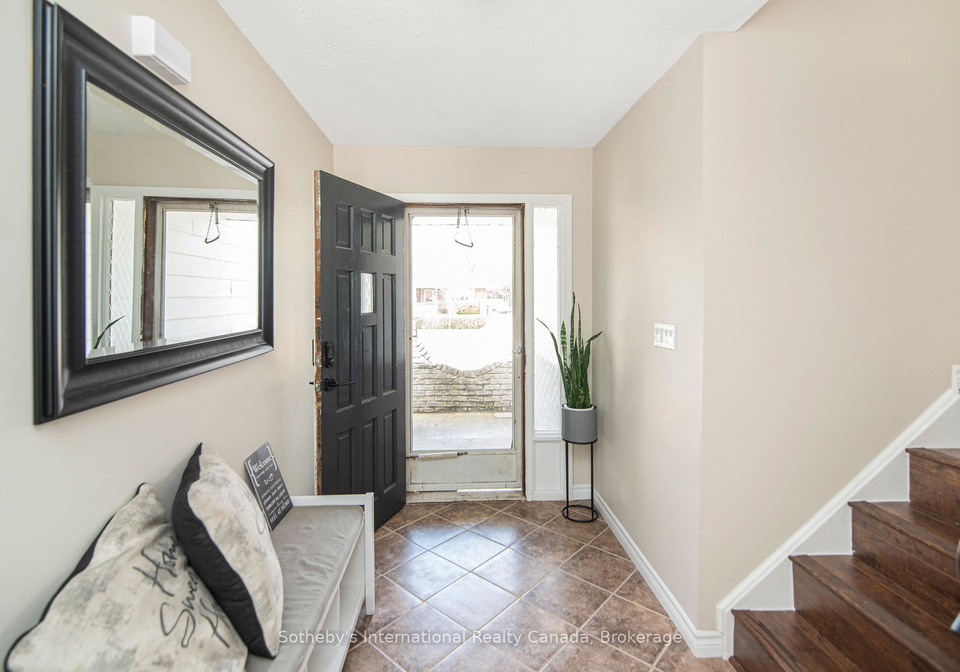 18-hewitt-drive-haldimand-ontario-x12280051