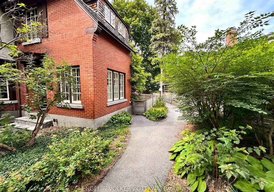 33-belvedere-crescent-ottawa-ontario-x12280336