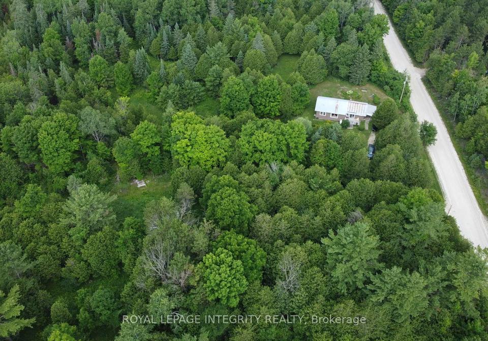 865-con-10-concession-lanark-highlands-ontario-x12280351