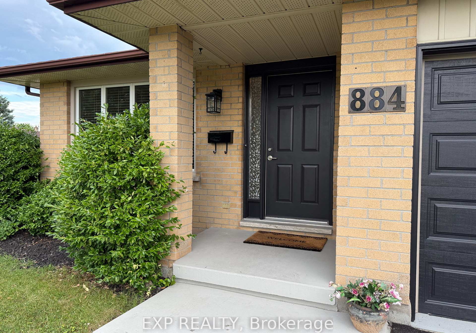 884-classic-drive-london-east-ontario-x12280598