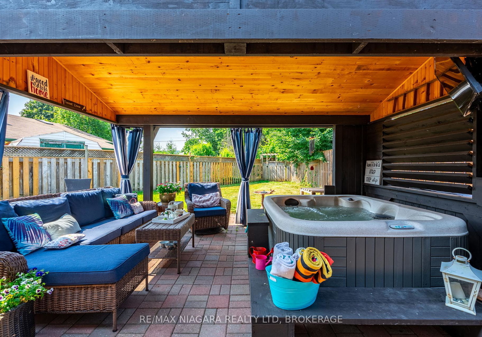 11-almond-gardens-grimsby-ontario-x12280657