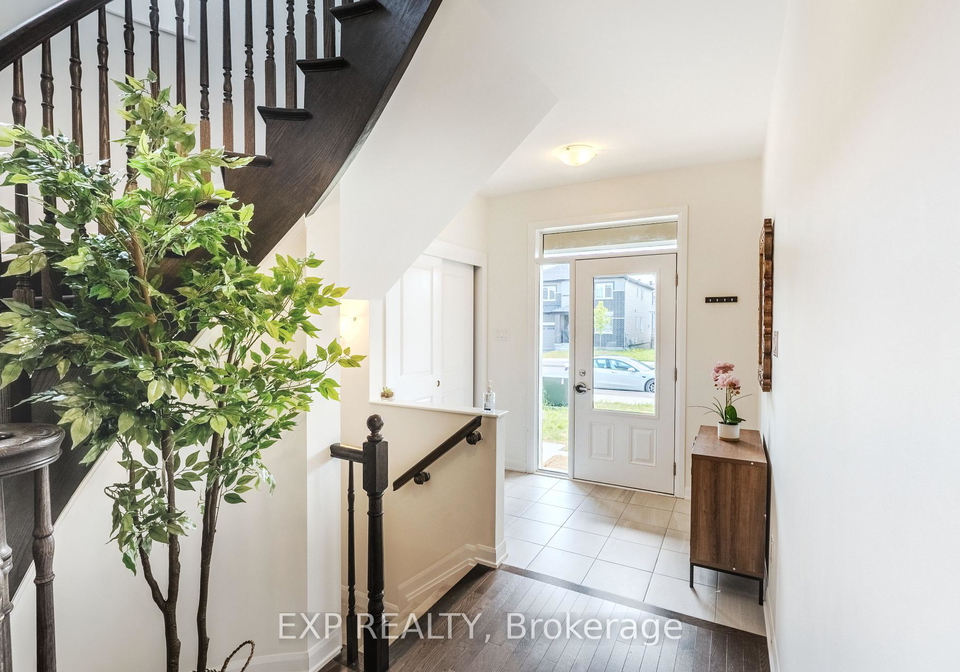 818-cappamore-drive-ottawa-ontario-x12280868
