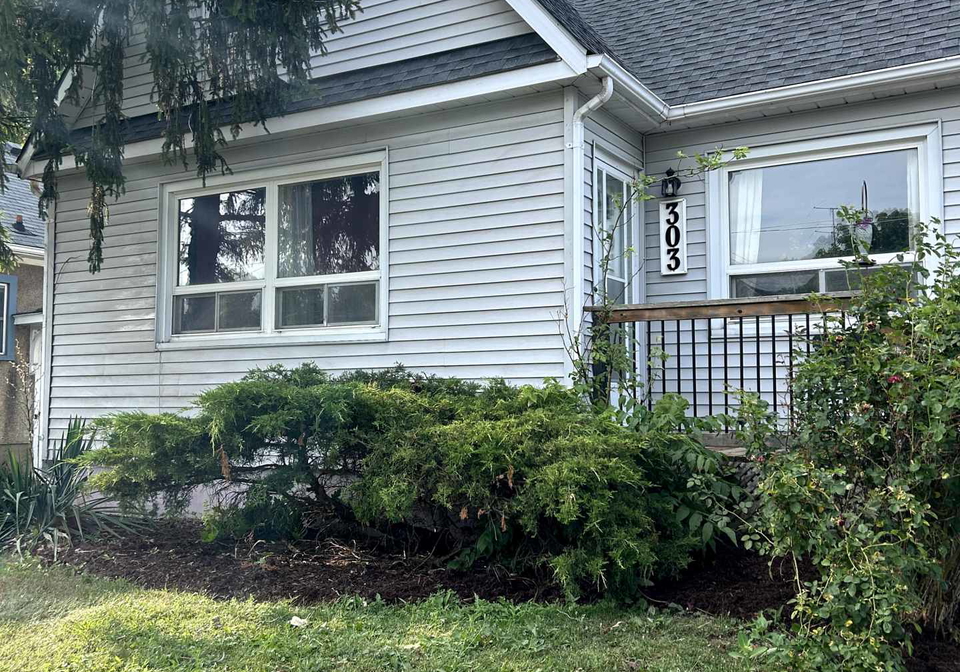 303-carlton-street-st-catharines-ontario-x12280938