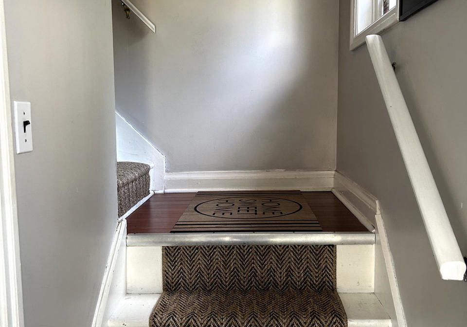 303-carlton-street-st-catharines-ontario-x12280938