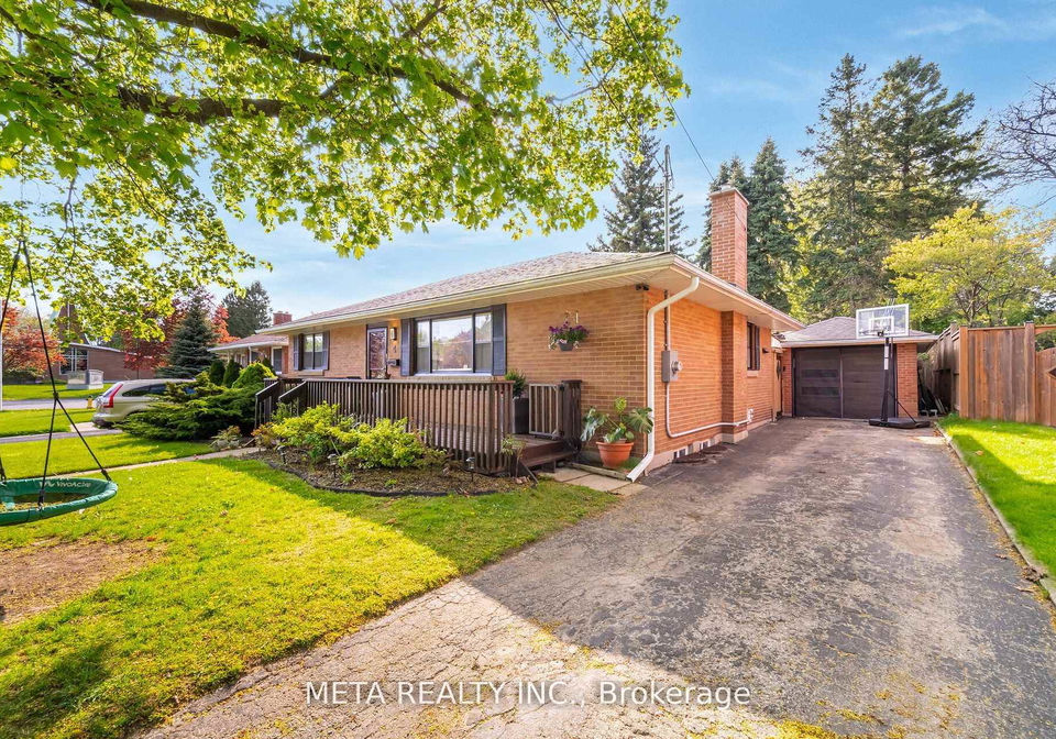 4-greenview-street-guelph-ontario-x12281150