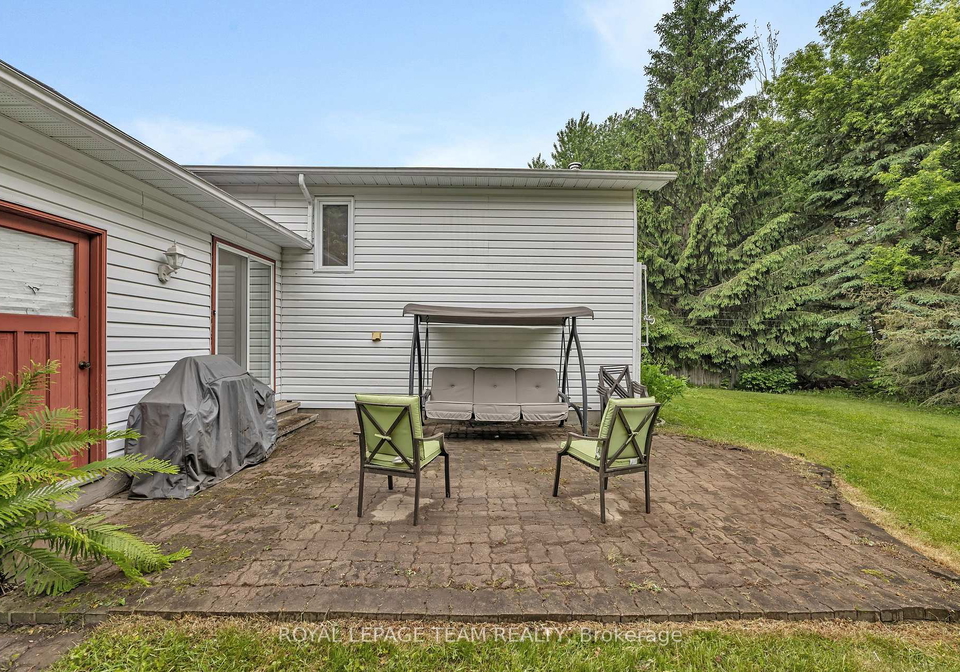 139-dunlop-crescent-russell-ontario-x12281217