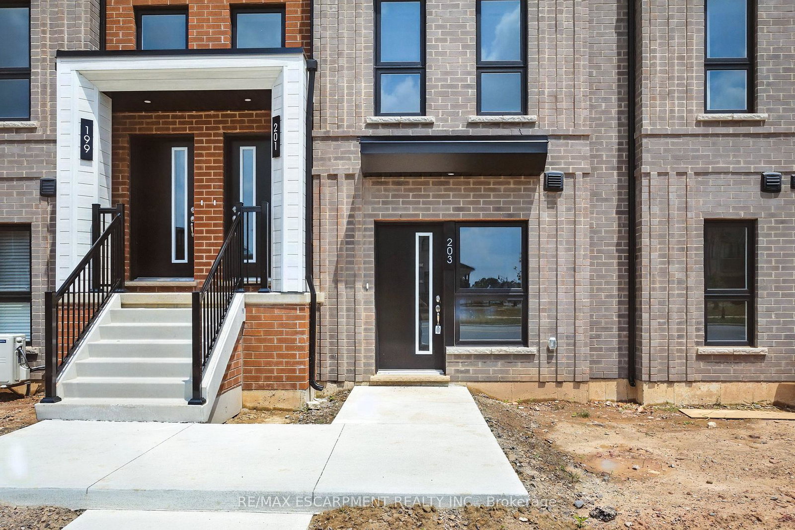 203-burke-street-hamilton-ontario-x12281226