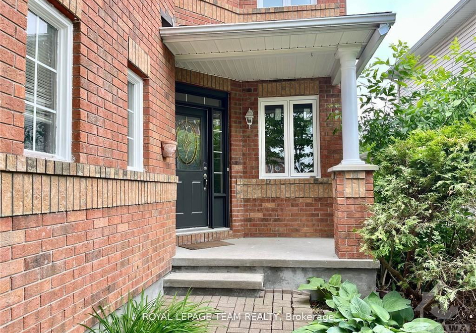 9-dewberry-crescent-ottawa-ontario-x12281228