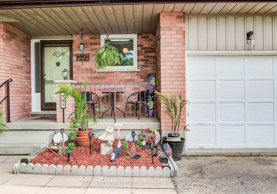 303-conservation-drive-waterloo-ontario-x12281243