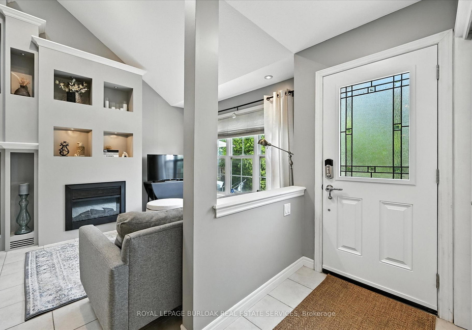 1085-harrogate-drive-hamilton-ontario-x12281319
