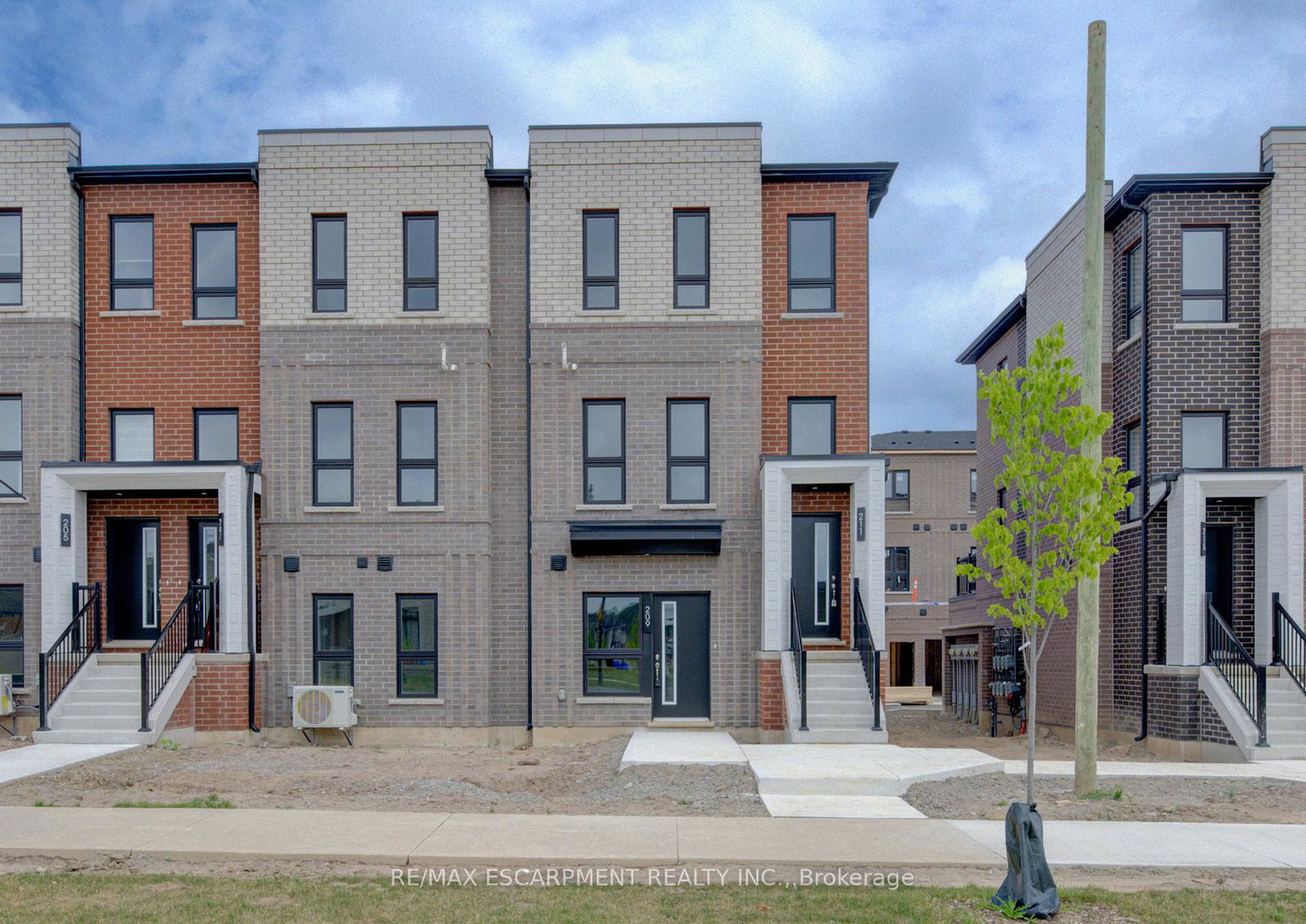 209-burke-street-hamilton-ontario-x12281494