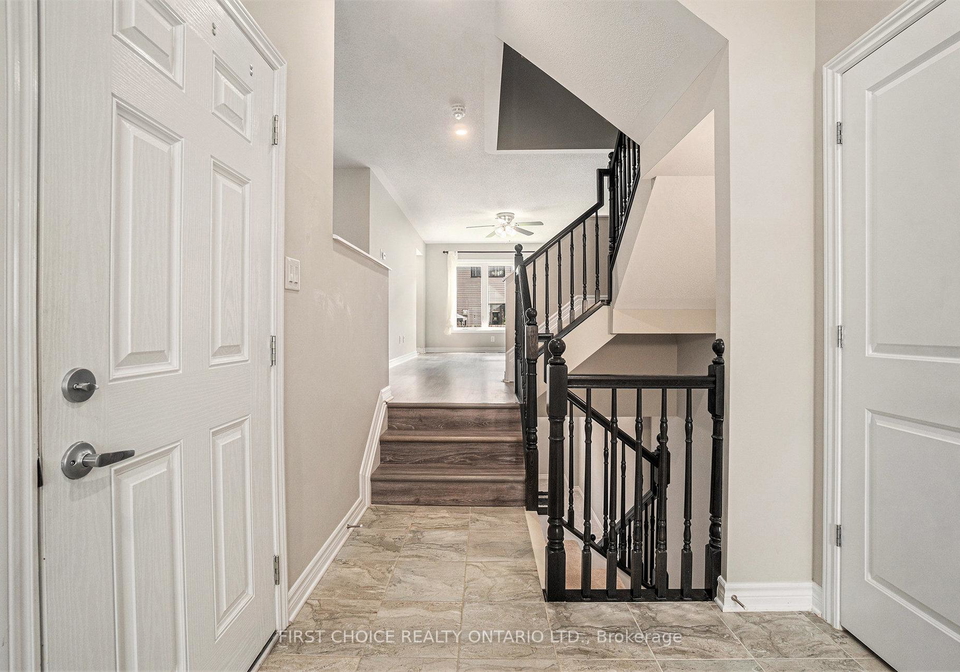 686-trigoria-crescent-ottawa-ontario-x12281509