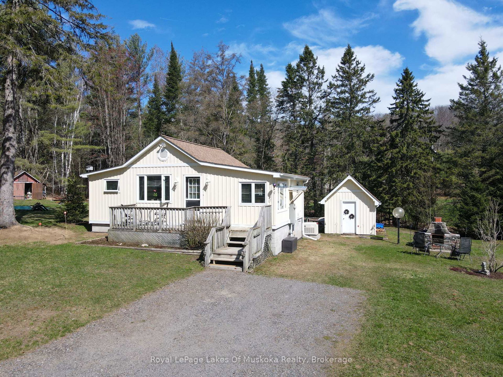 944-stephenson-1-road-e-e-huntsville-ontario-x12281805
