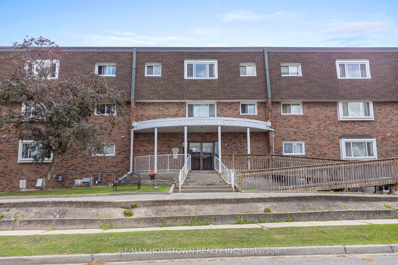 845-kyle-court-brockville-ontario-x12281961