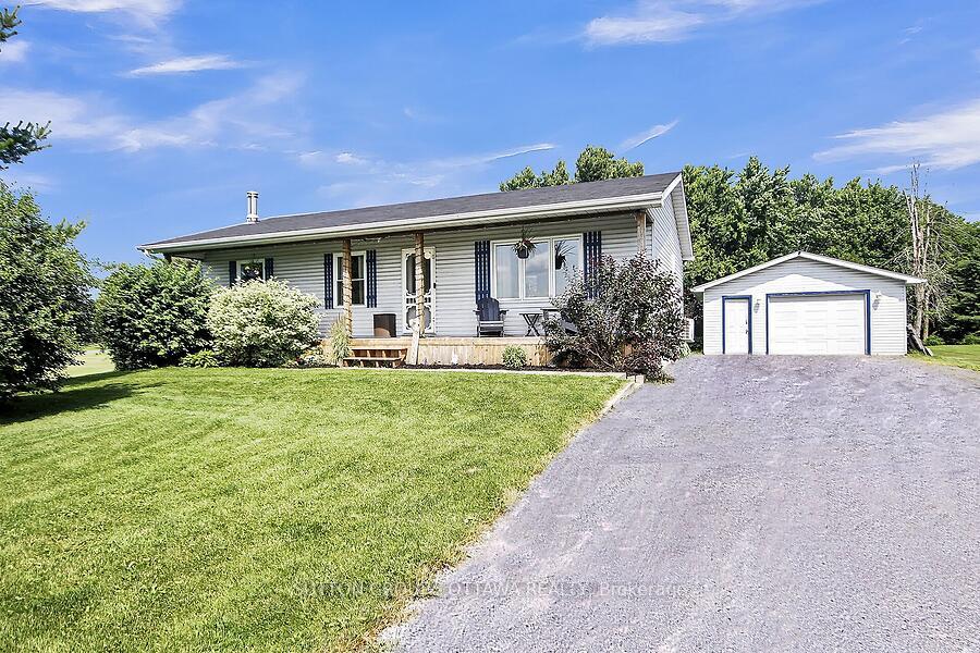 16979-mcneil-road-north-stormont-ontario-x12282143
