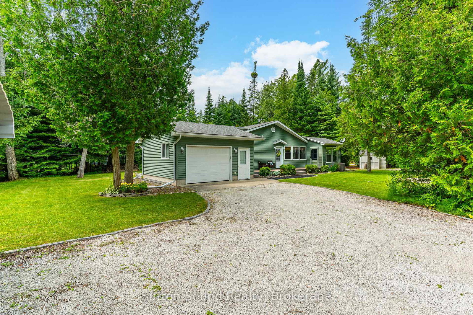 749-oxford-crescent-south-bruce-peninsula-ontario-x12282273