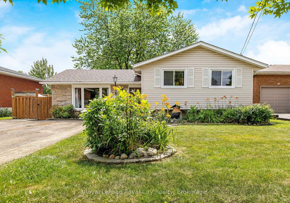 38-algoma-drive-guelph-ontario-x12282353