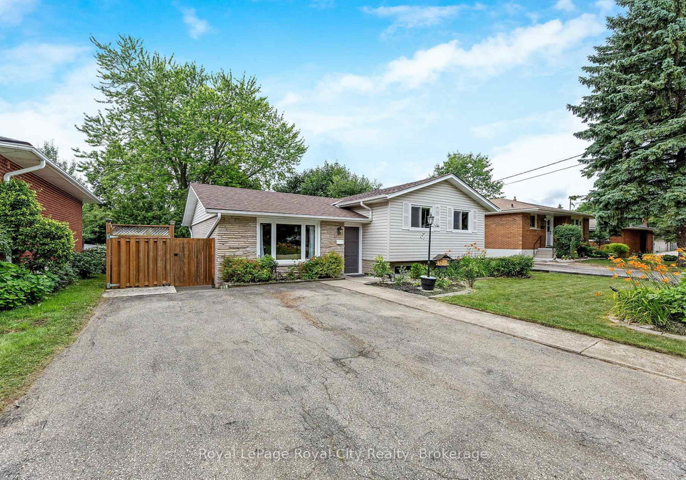 38-algoma-drive-guelph-ontario-x12282353