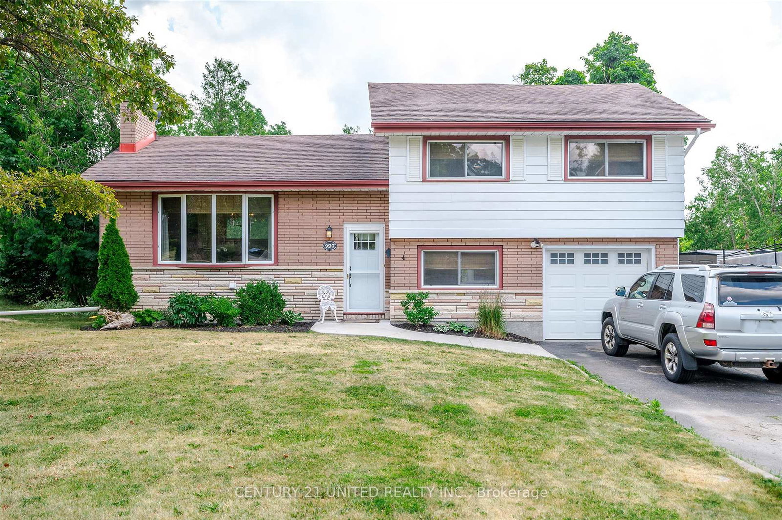 997-weller-street-peterborough-west-ontario-x12282395