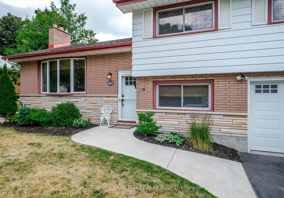997-weller-street-peterborough-west-ontario-x12282395