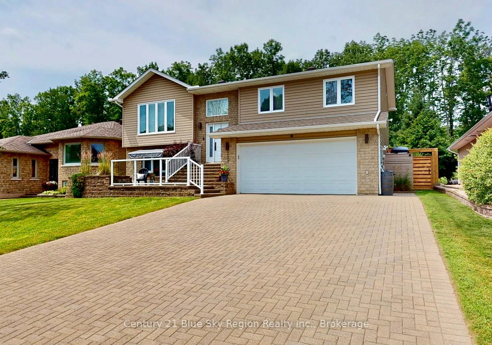 237-osprey-crescent-callander-ontario-x12282402