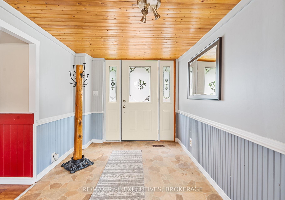 251-briar-hill-road-leeds-and-the-thousand-islands-ontario-x12282403