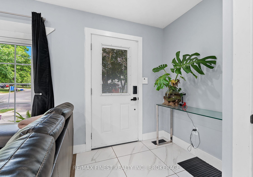 208-sutherland-drive-kingston-ontario-x12282576