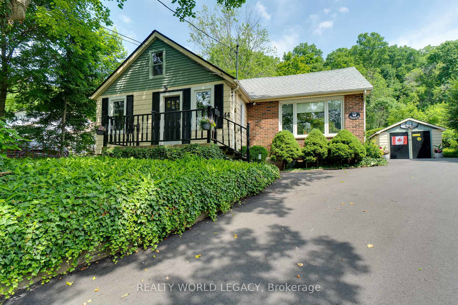 44-parkside-avenue-hamilton-ontario-x12282600