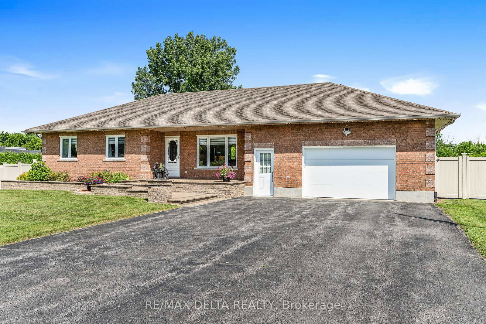 1893-beauchamp-street-clarence-rockland-ontario-x12282833
