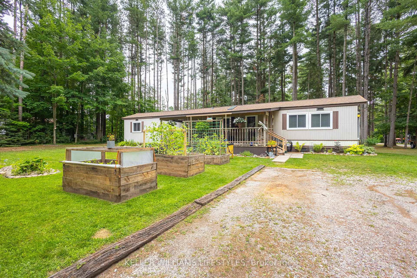 202-chestnut-drive-central-huron-ontario-x12282932