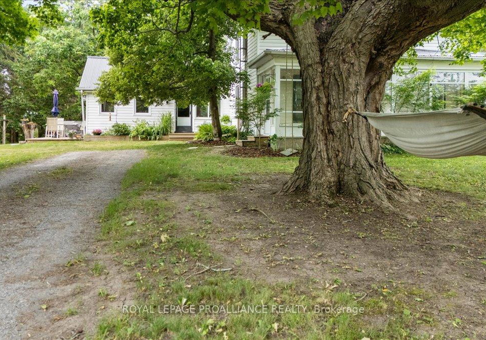 75-pierce-road-prince-edward-county-ontario-x12283322